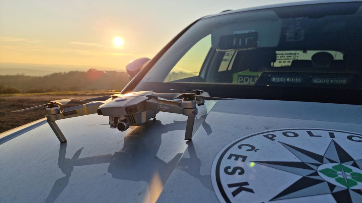 Policie prý příští rok nasadí k měření rychlosti drony. Zjistili jsme, jestli je to pravda